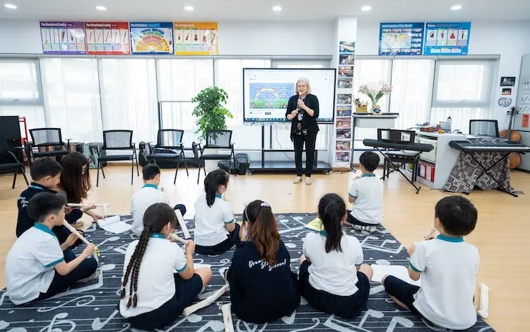 Môi trường học tập đa văn hóa và cơ hội phát triển kỹ năng toàn cầu