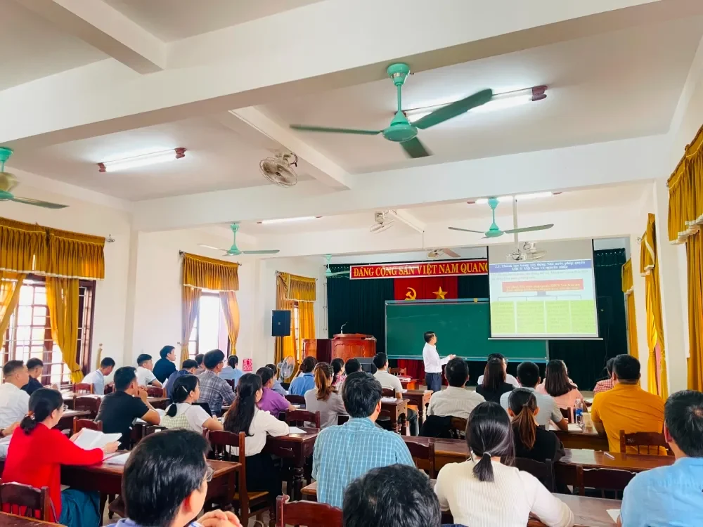 Mức độ tiếp cận và sử dụng công nghệ của giáo viên và học sinh